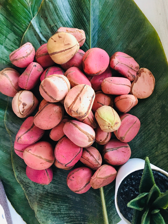 Traditional Kola nut (1kg)